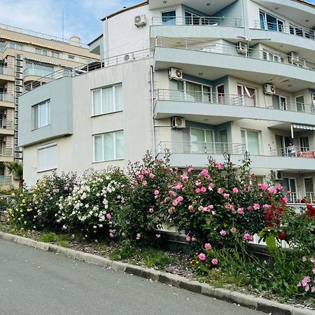 Апартаменти "Бриз" Sveti Vlas Exteriér fotografie
