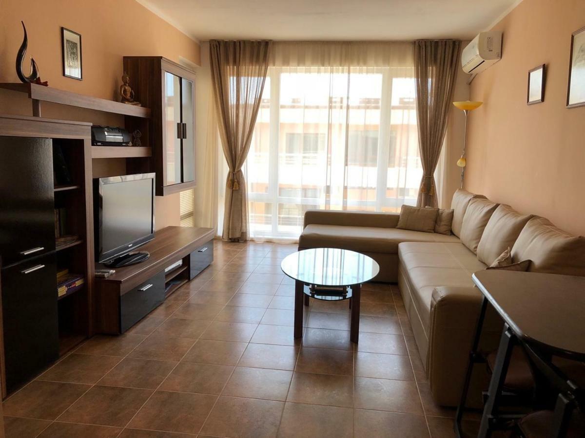 Апартаменти "Бриз" Sveti Vlas Exteriér fotografie