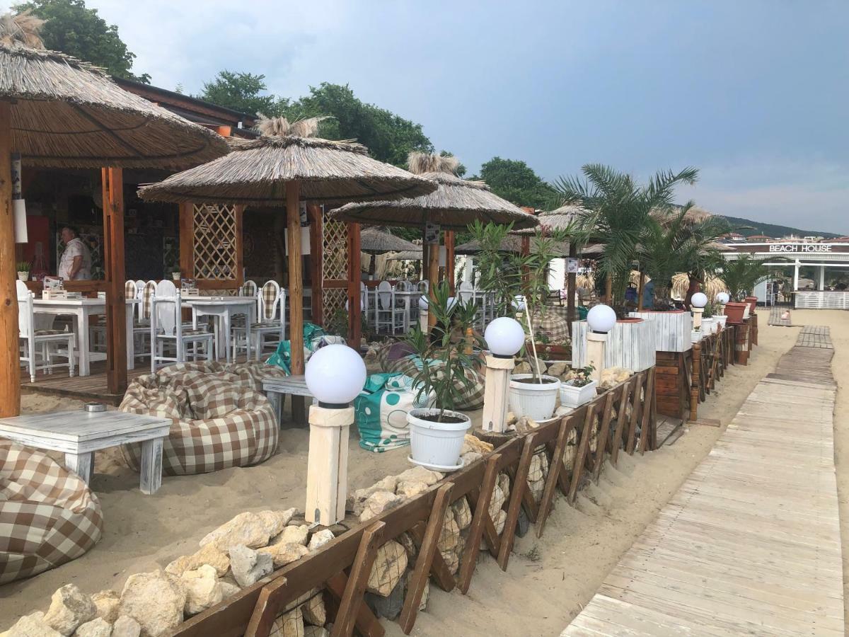 Апартаменти "Бриз" Sveti Vlas Exteriér fotografie